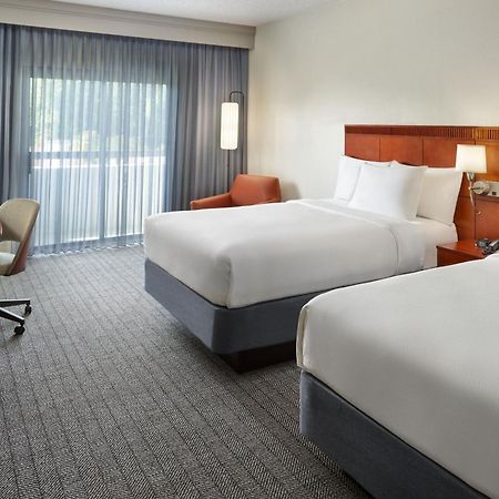Courtyard By Marriott Atlanta Executive Park/Emory Hotel Druid Hills Exterior photo