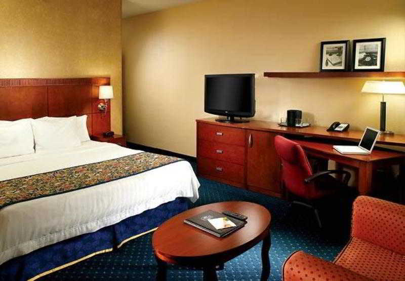 Courtyard By Marriott Atlanta Executive Park/Emory Hotel Druid Hills Room photo