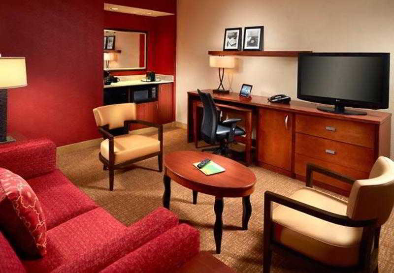 Courtyard By Marriott Atlanta Executive Park/Emory Hotel Druid Hills Room photo