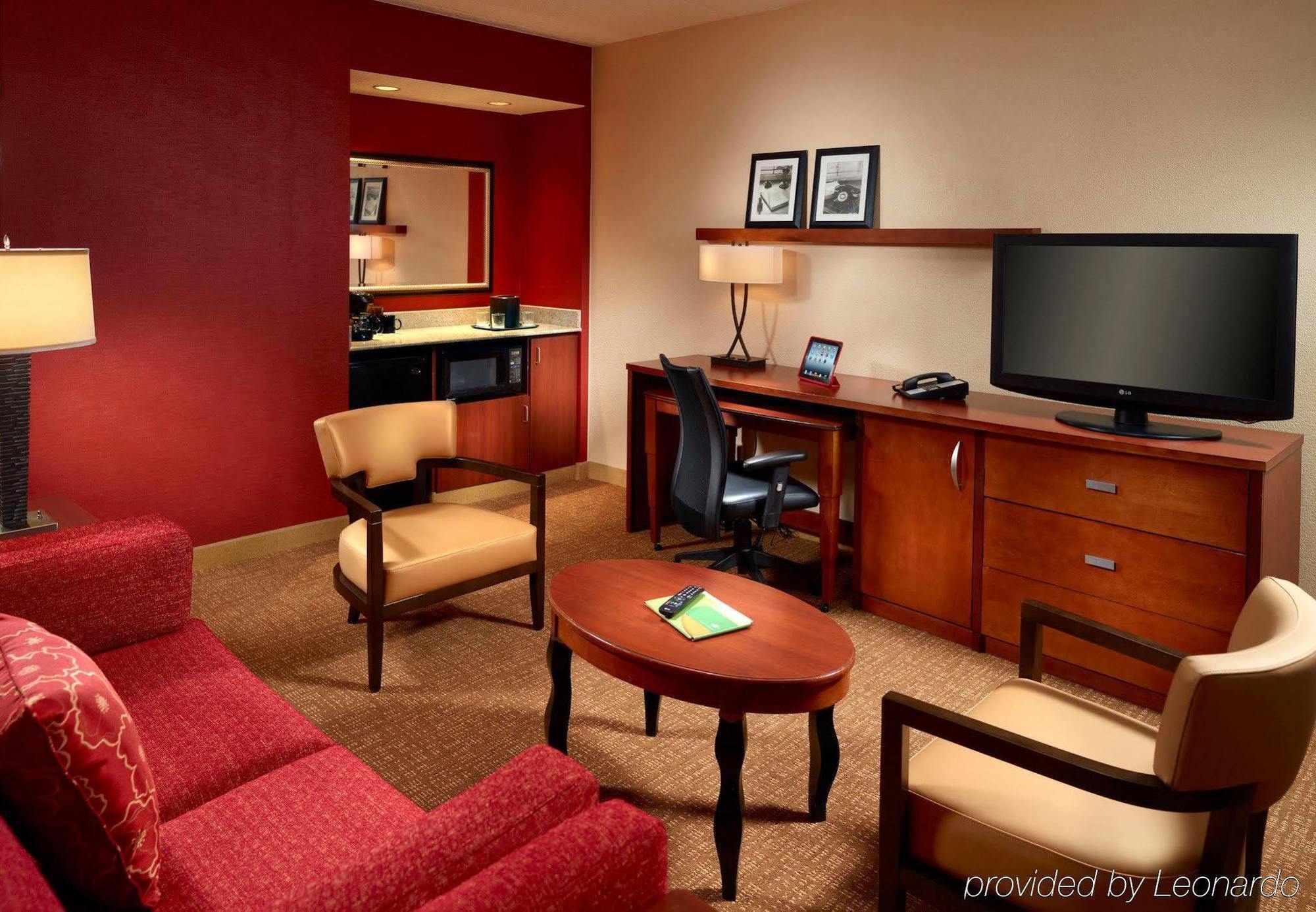 Courtyard By Marriott Atlanta Executive Park/Emory Hotel Druid Hills Exterior photo